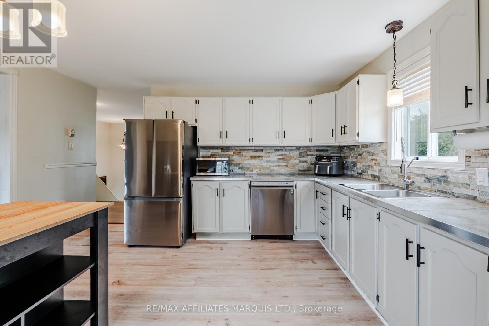 700 LYNN STREET - Image 12
