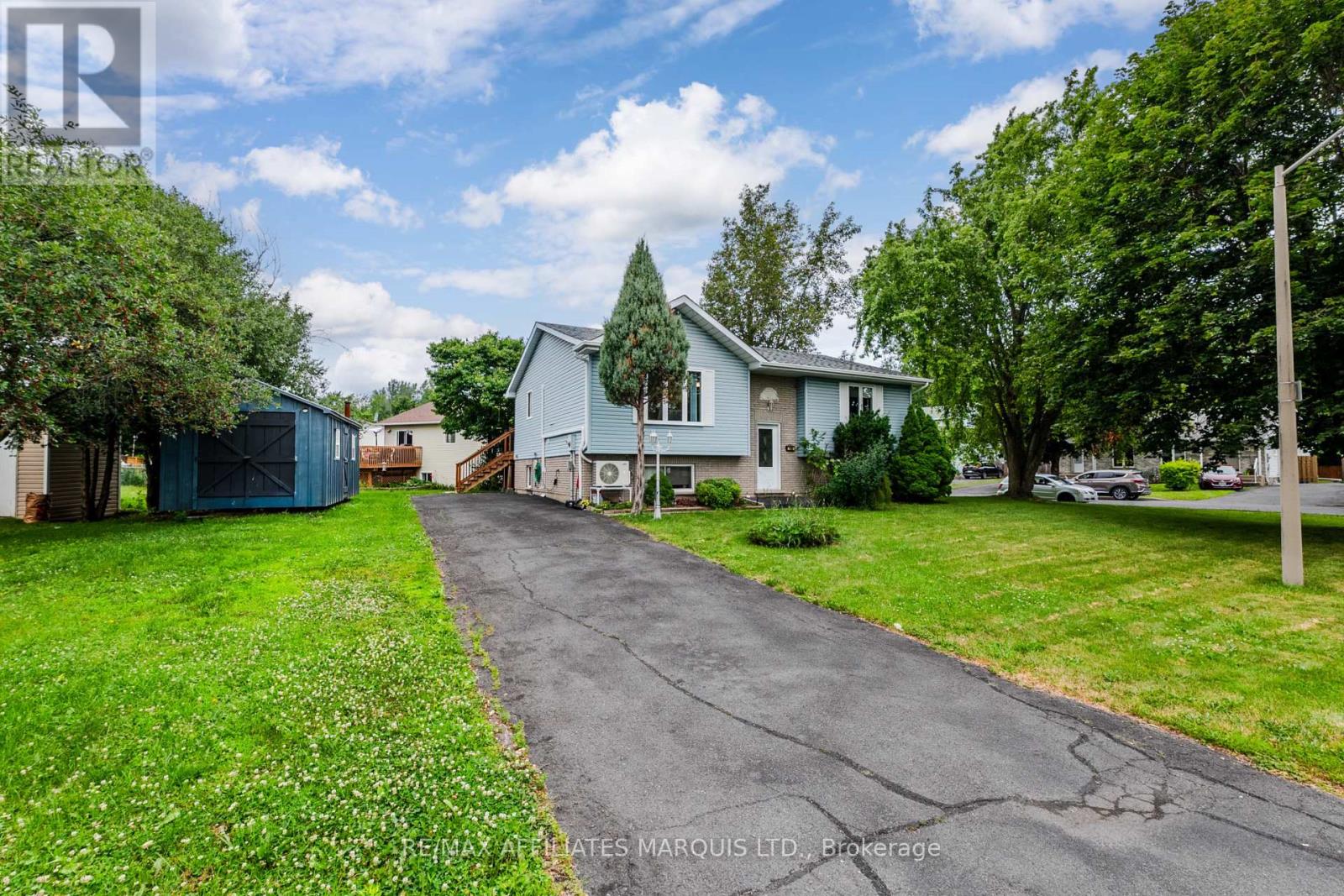 700 LYNN STREET - Image 3