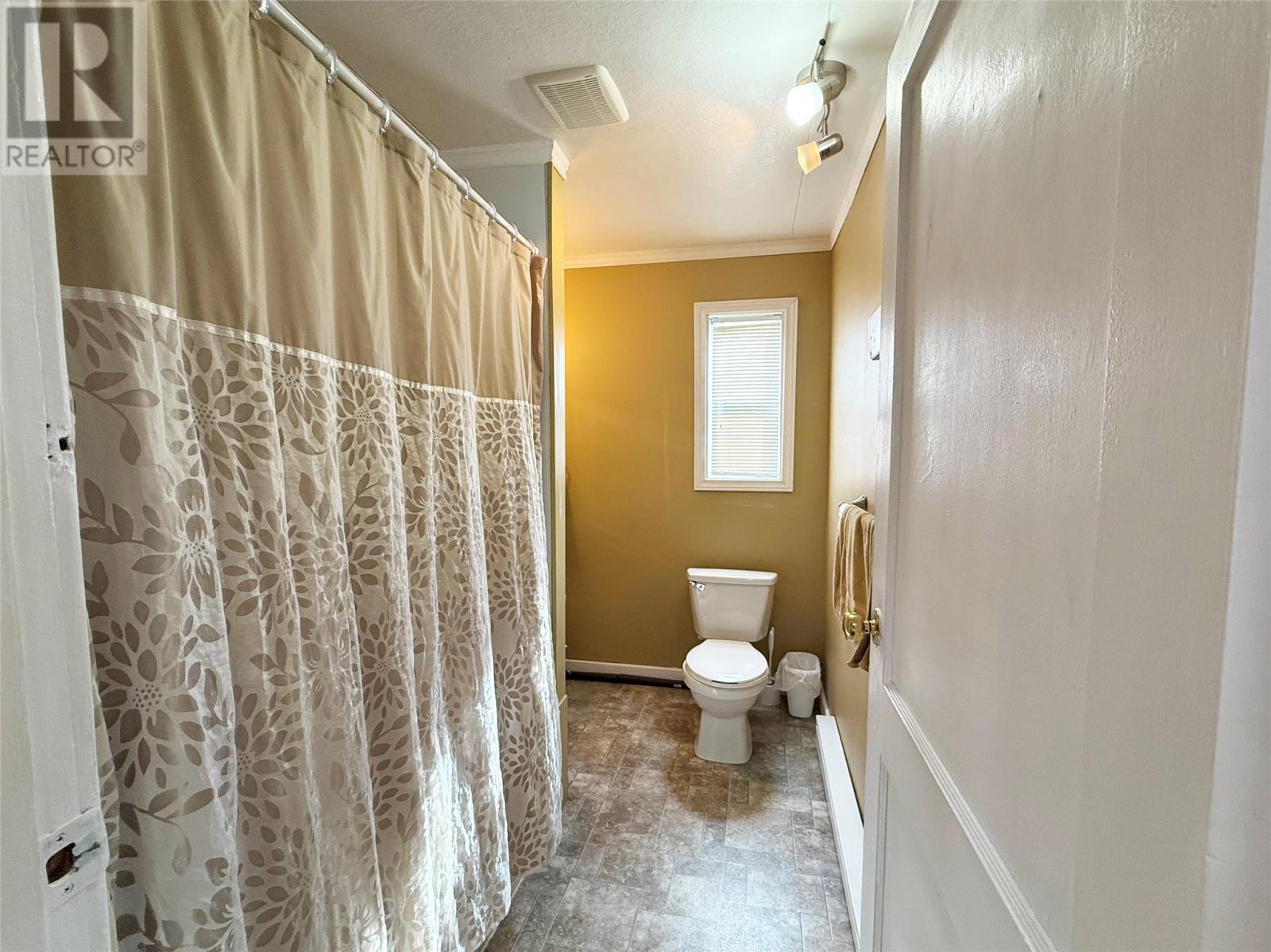 6 Berry Hill Road - 13