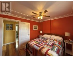 6 Berry Hill Road thumbnail 10