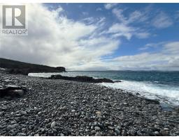 6 Berry Hill Road thumbnail 5