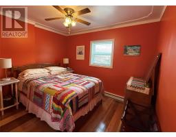 6 Berry Hill Road thumbnail 9