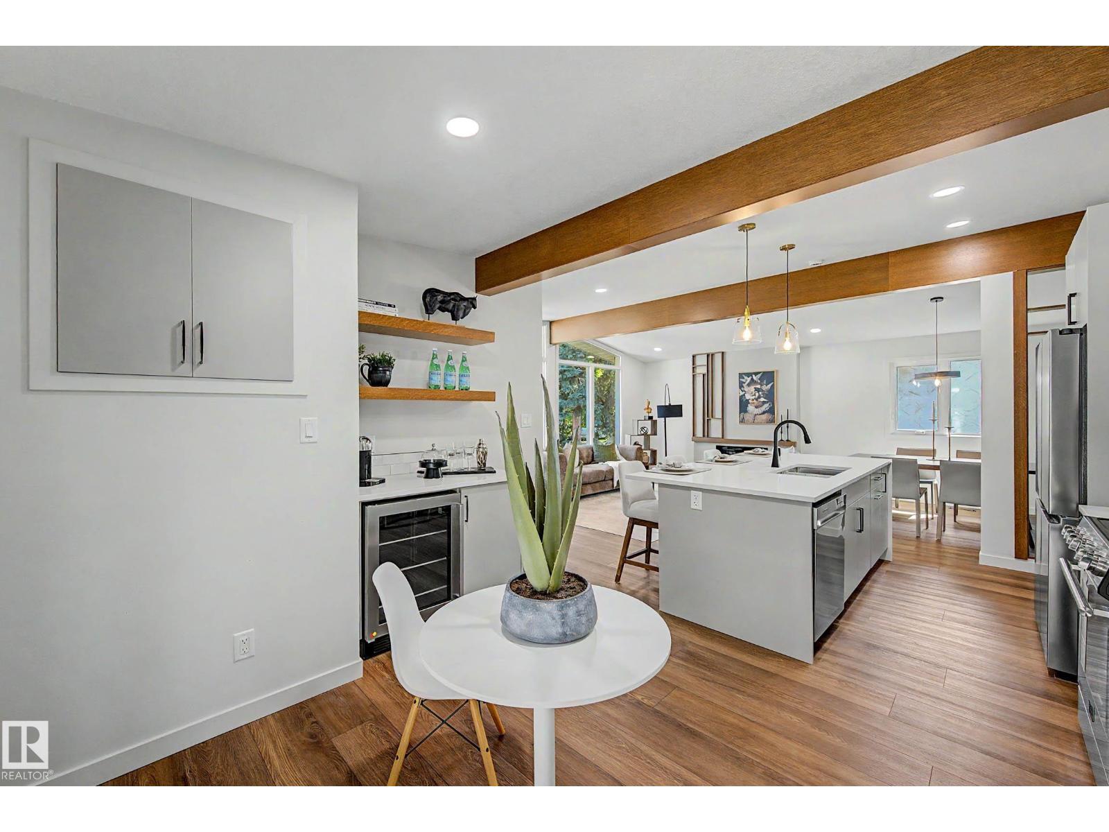 102 GOODRIDGE DR - 21
