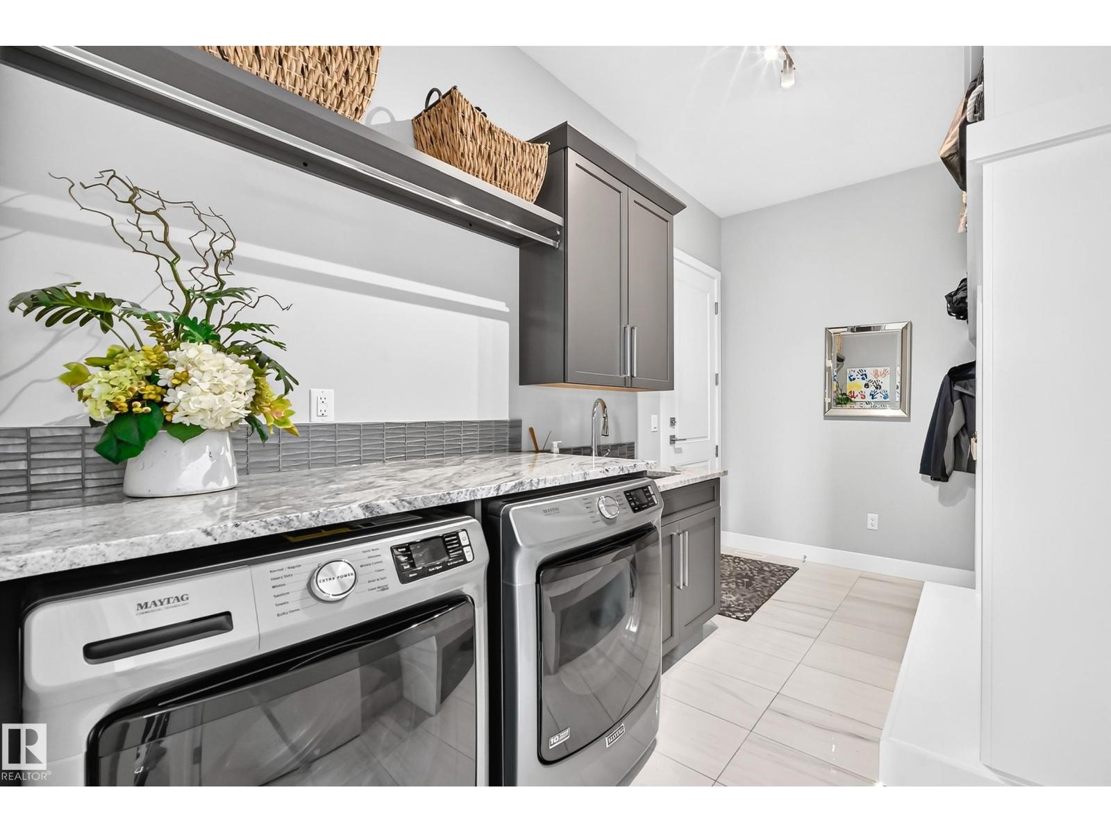 #56 95 SALISBURY WY - 23