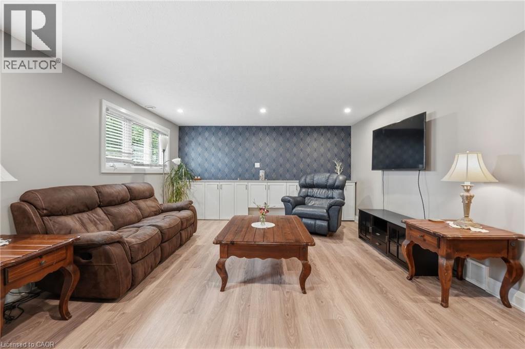 328 MCNEILLY Road - 22