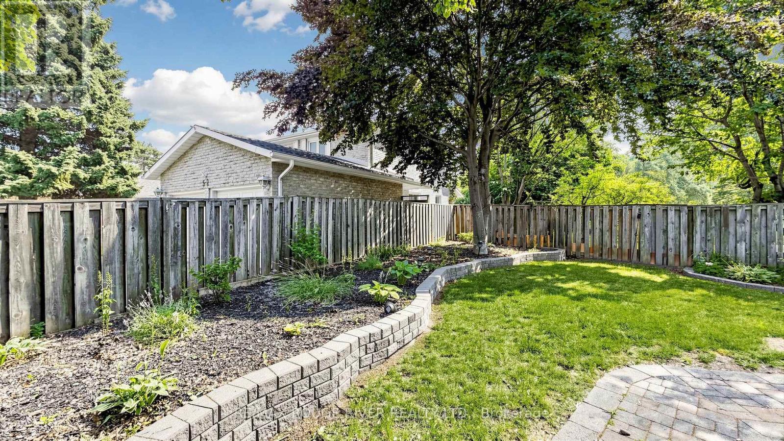 103 AMBERCROFT BOULEVARD - 42