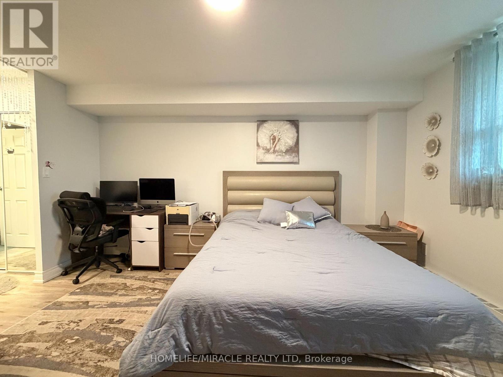 #714 100 WINGARDEN COURT - 19