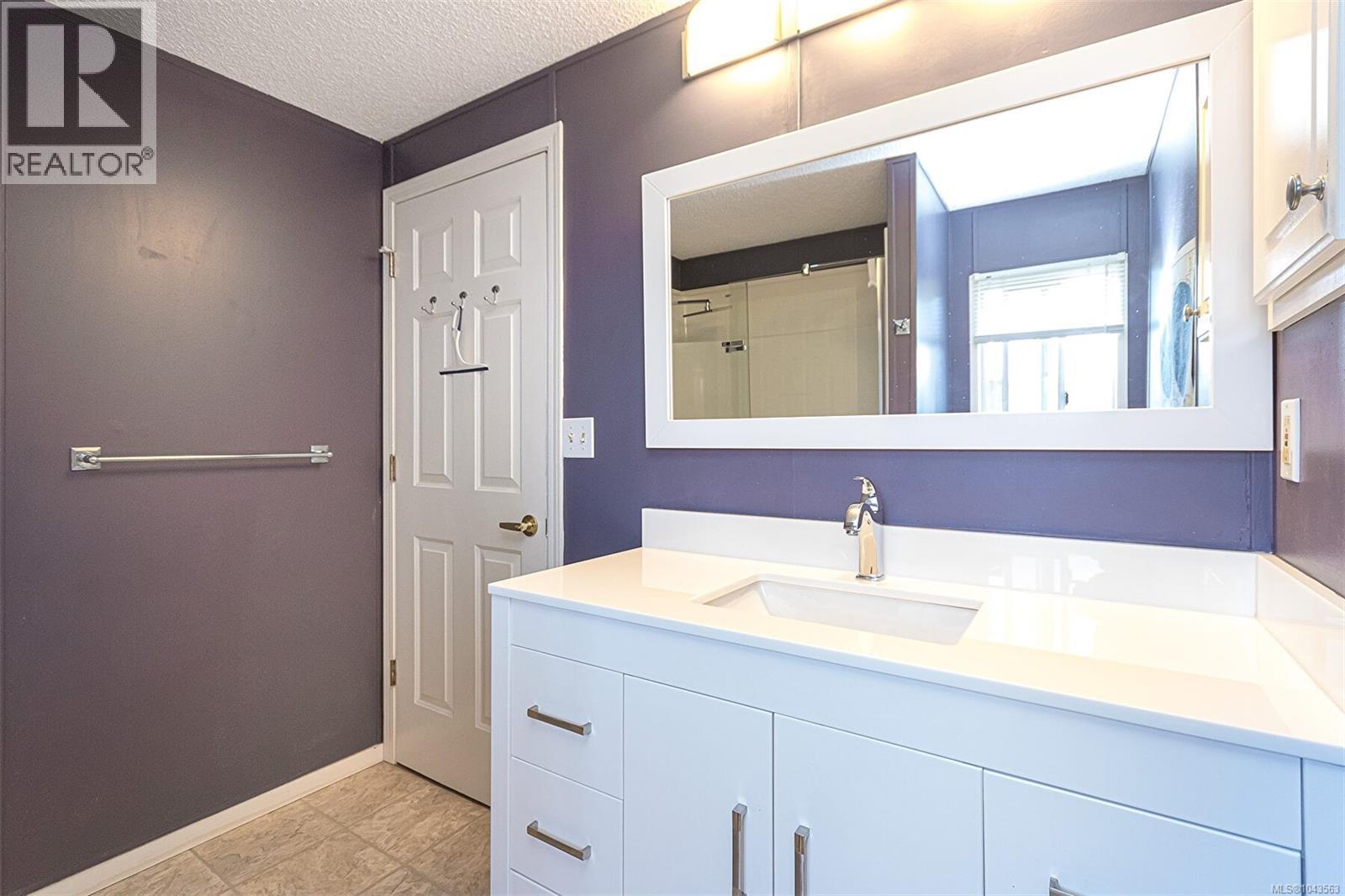 #9 7583 Central Saanich Rd - 23