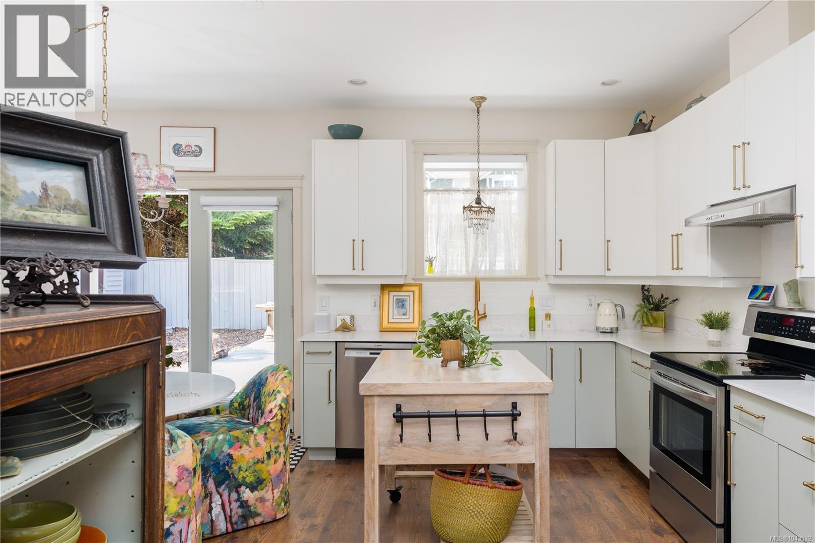 2192 Baron Rd - 8