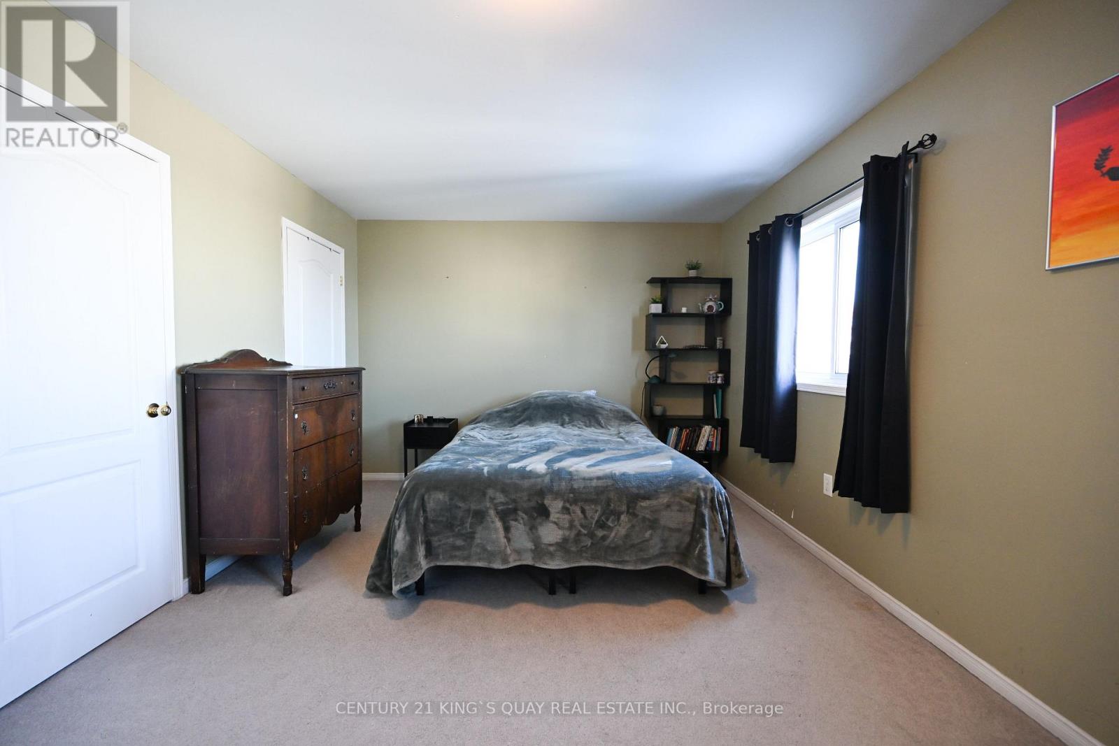 50 CRITTENDEN DRIVE - 12