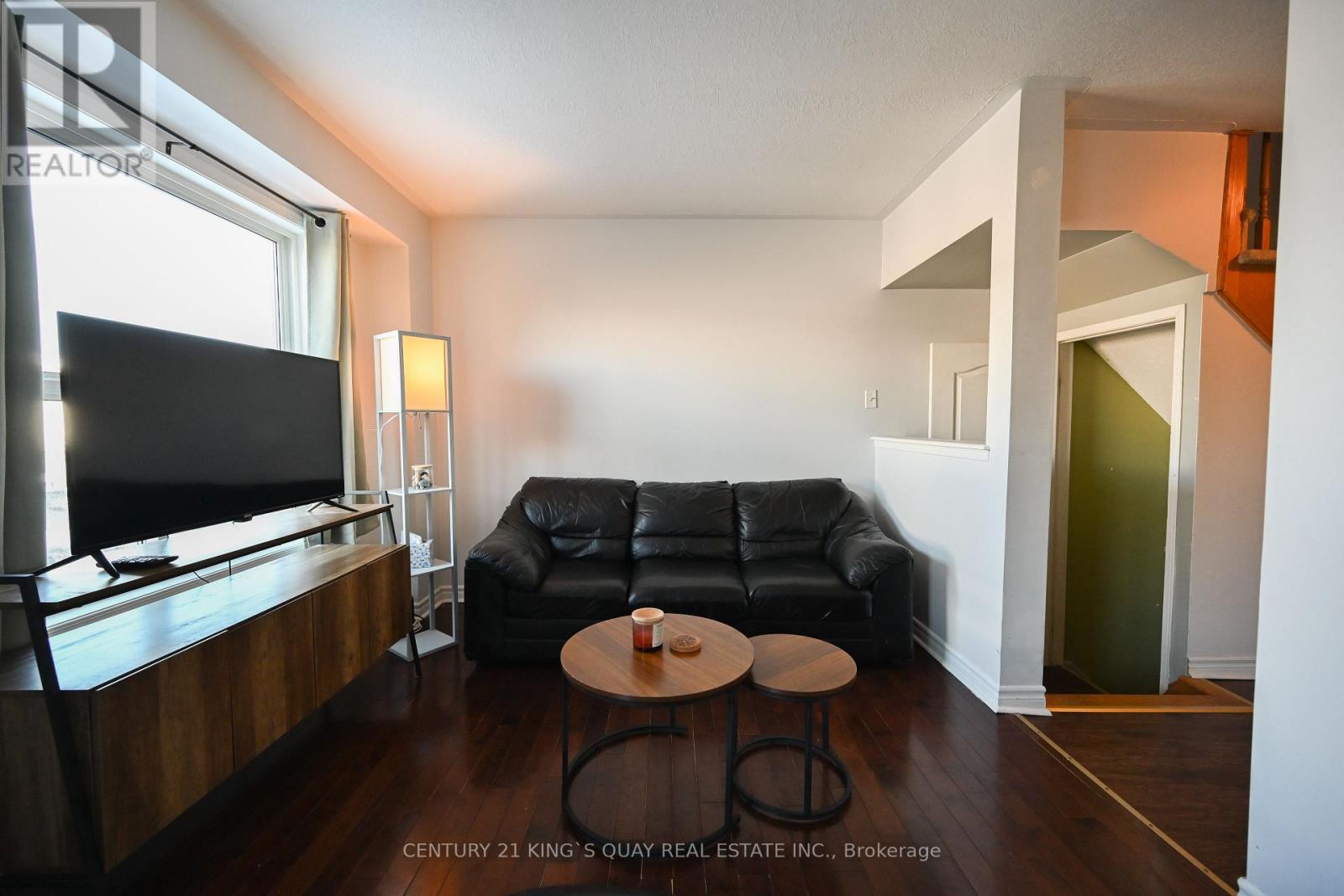 50 CRITTENDEN DRIVE - 5