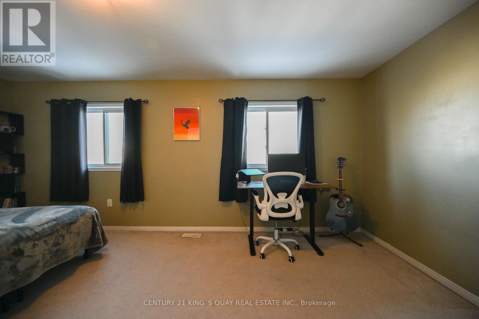 50 CRITTENDEN DRIVE - 7