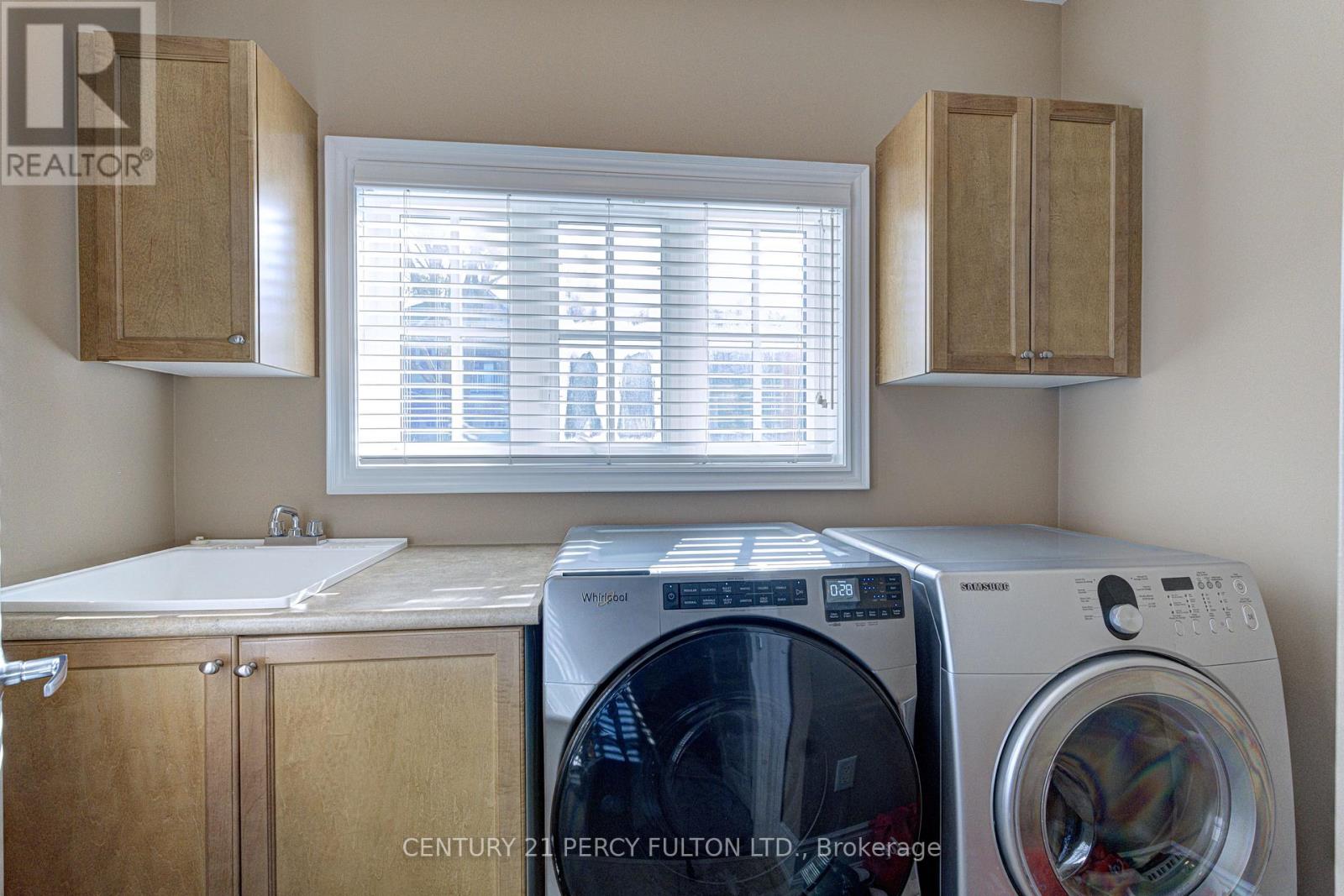 80 SAINT JAMES AVENUE - Image 42
