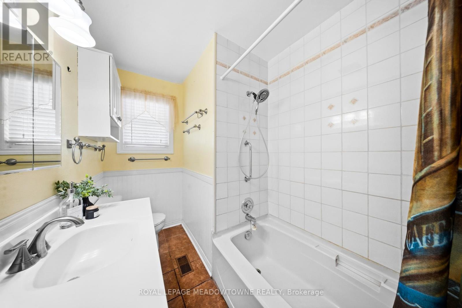 209 CLIFF ROAD - 23