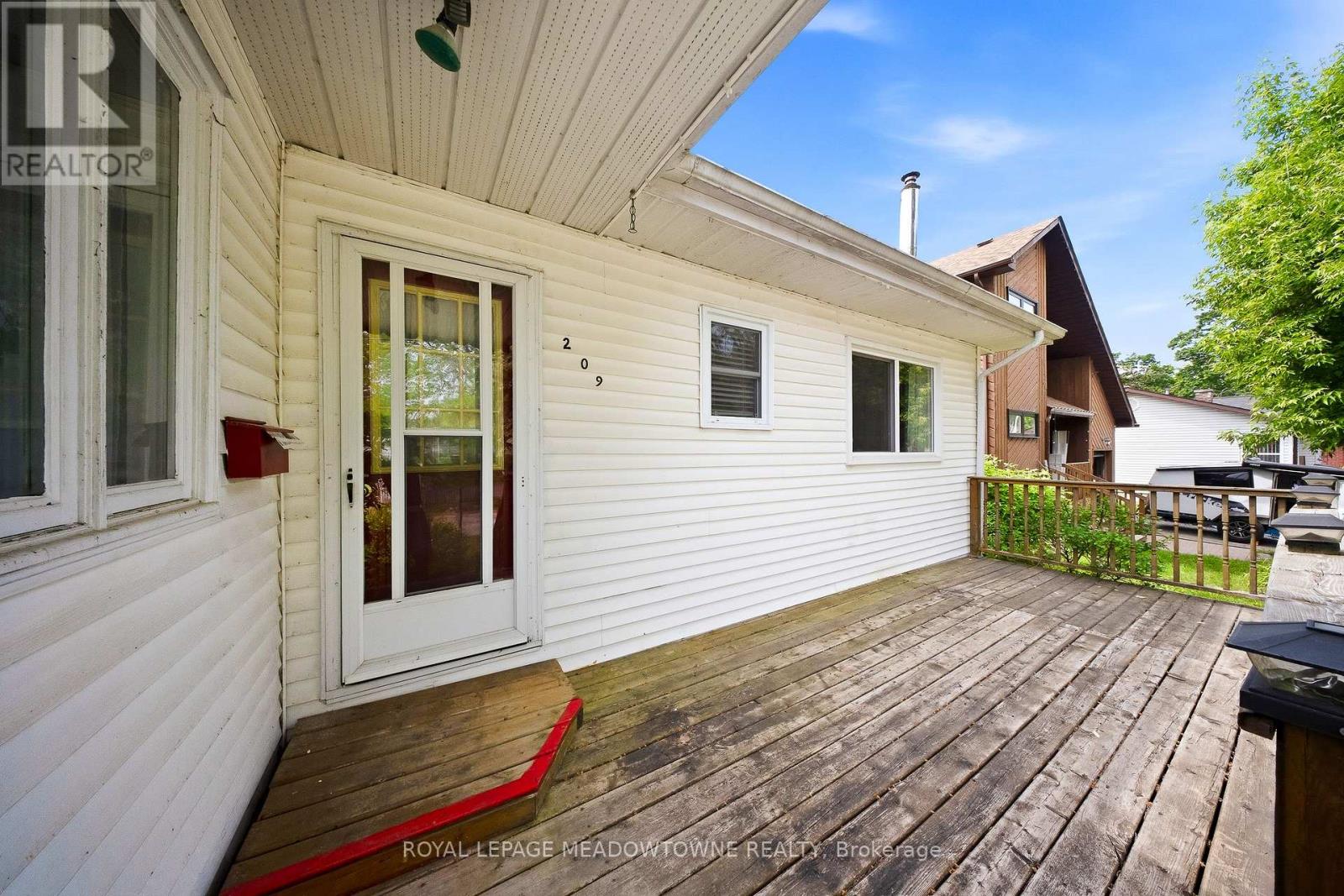 209 CLIFF ROAD - 7