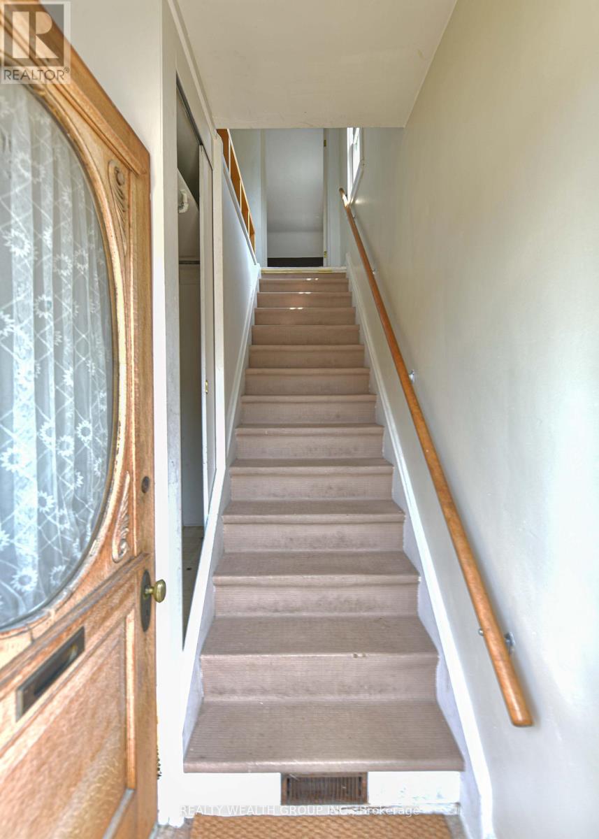 #2 23 PENETANG STREET - 23