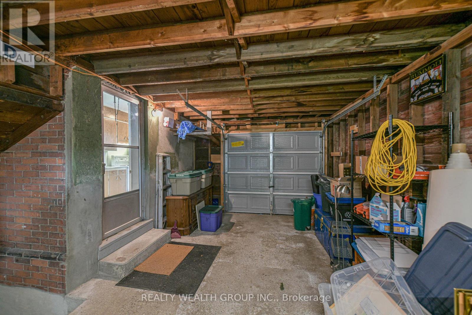 #2 23 PENETANG STREET - 37