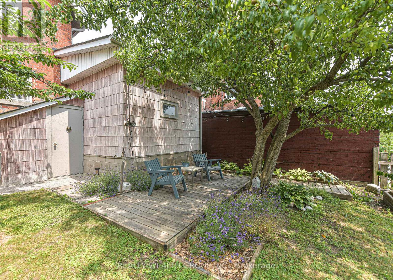 #2 23 PENETANG STREET - 8