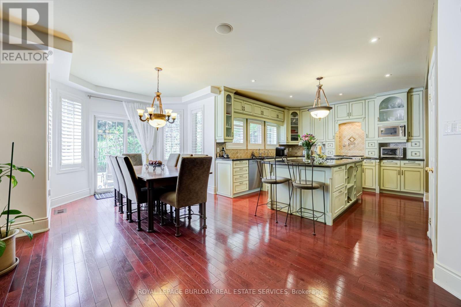 4278 CLUBVIEW DRIVE - Image 15