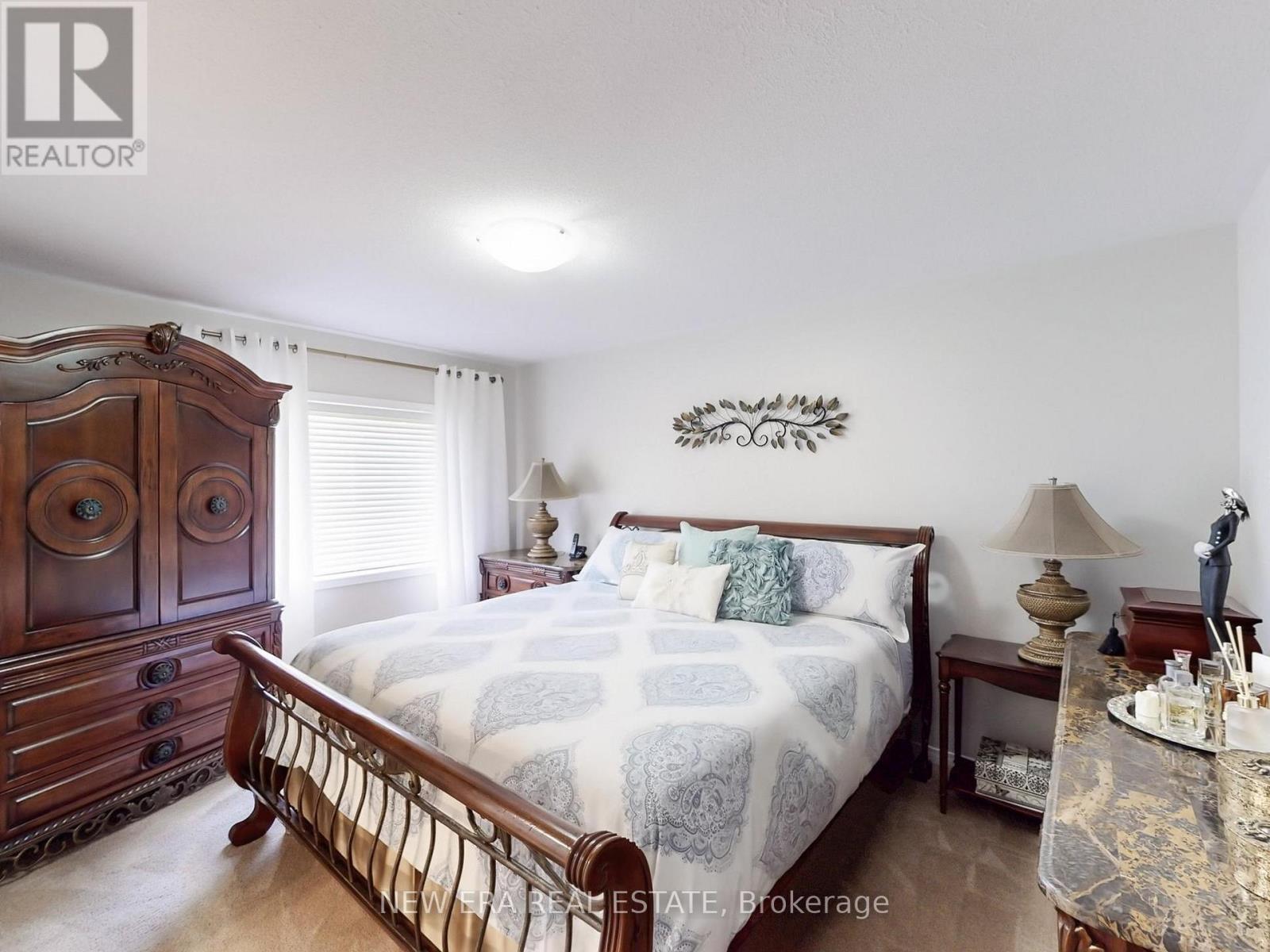 #16 7360 ZINNIA PLACE - 20