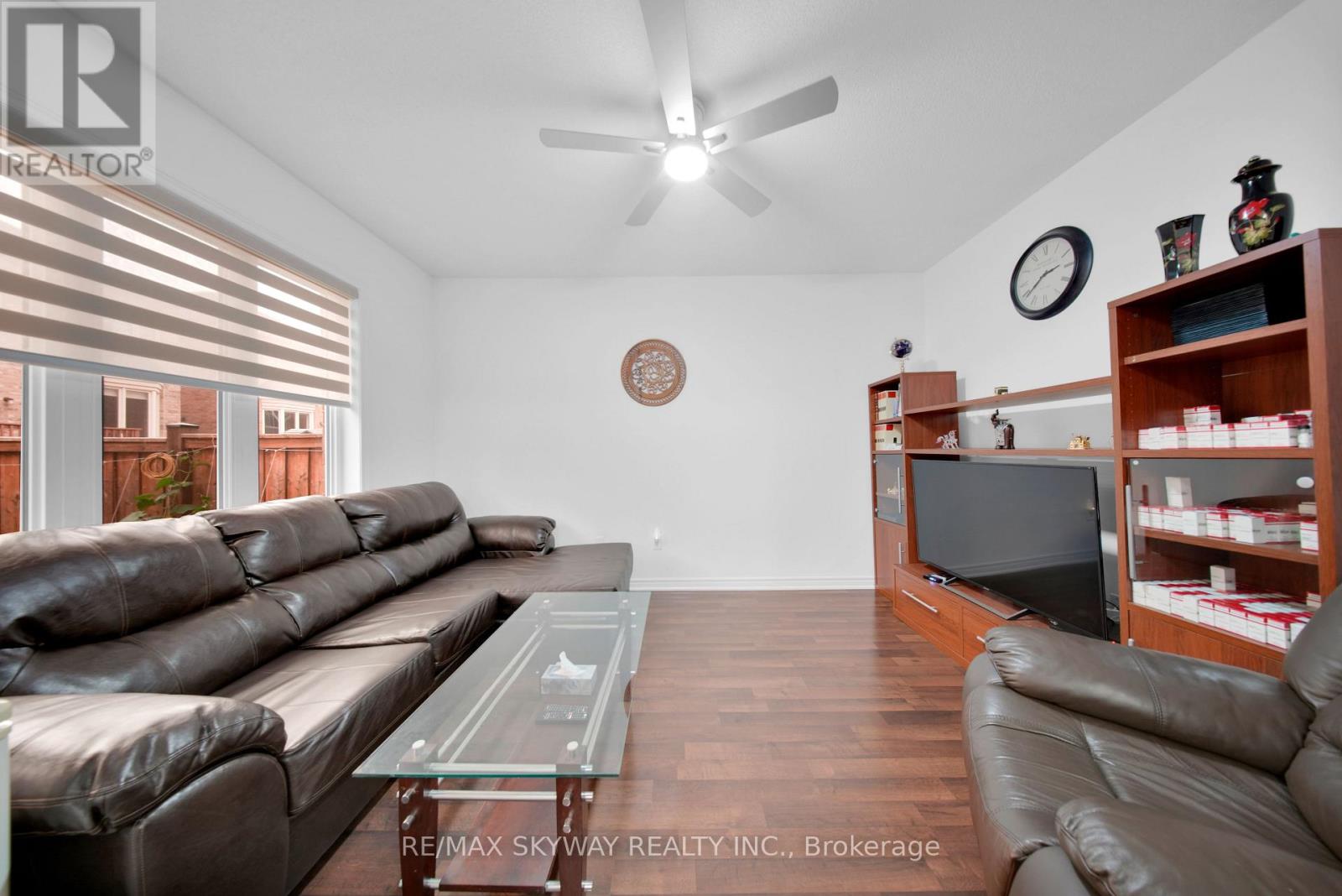 12 FITZGIBSON STREET - 12