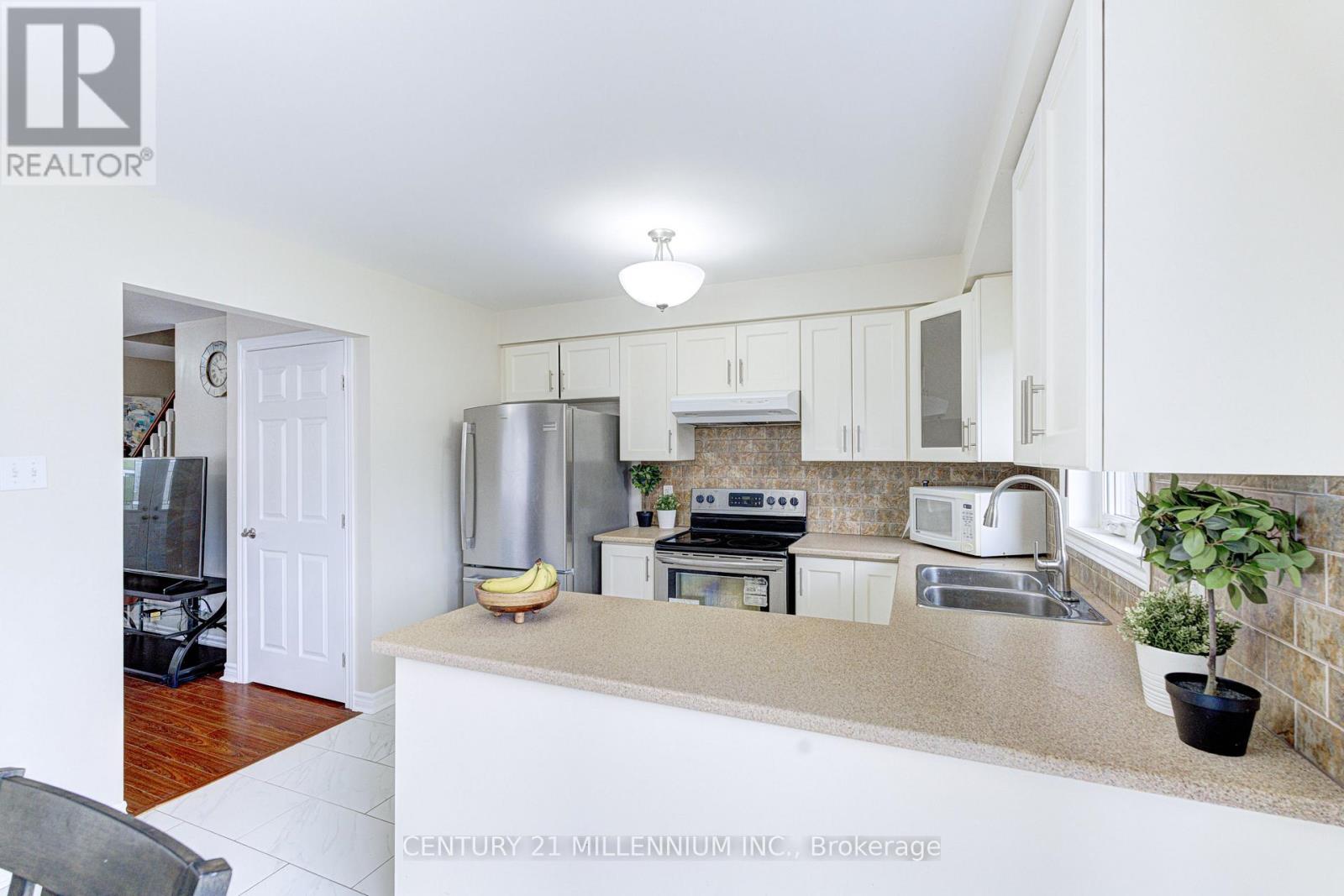 28 SILO COURT - 17