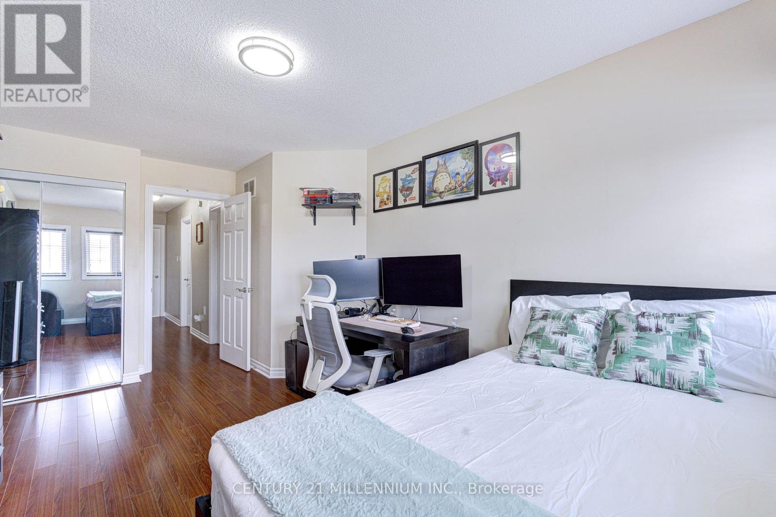 28 SILO COURT - 23