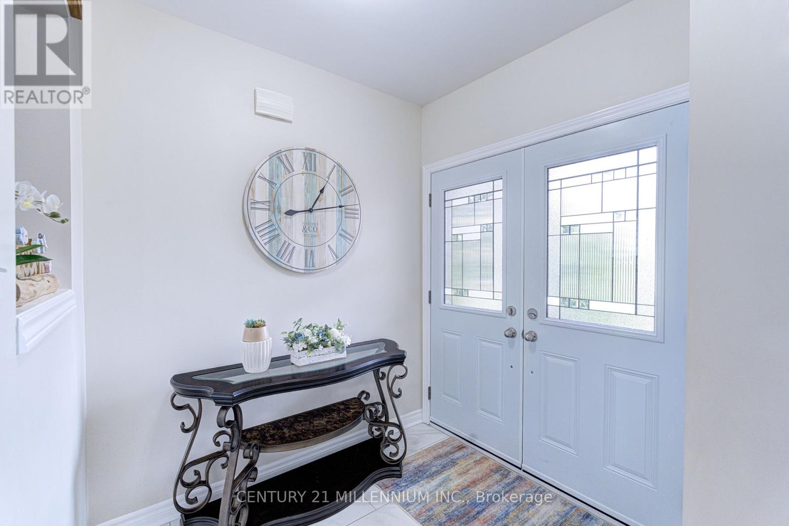 28 SILO COURT - 5