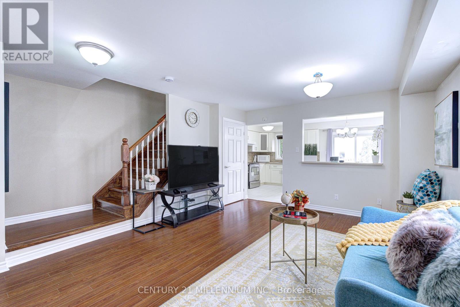 28 SILO COURT - 9