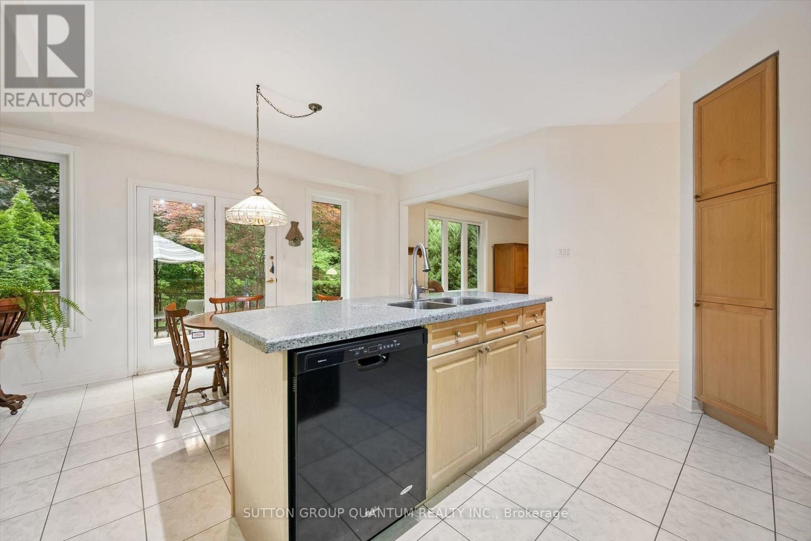 1641 GLENVISTA DRIVE - 12