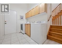 1641 Glenvista Drive, Oakville, ON L6H6E9 Photo 18