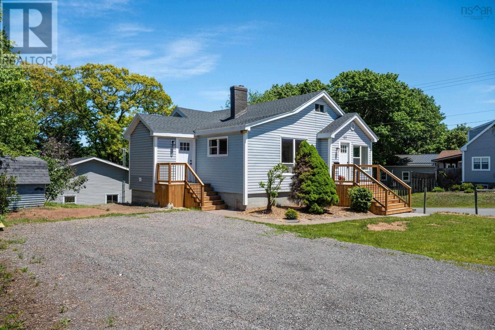127 Crescent Drive - 2