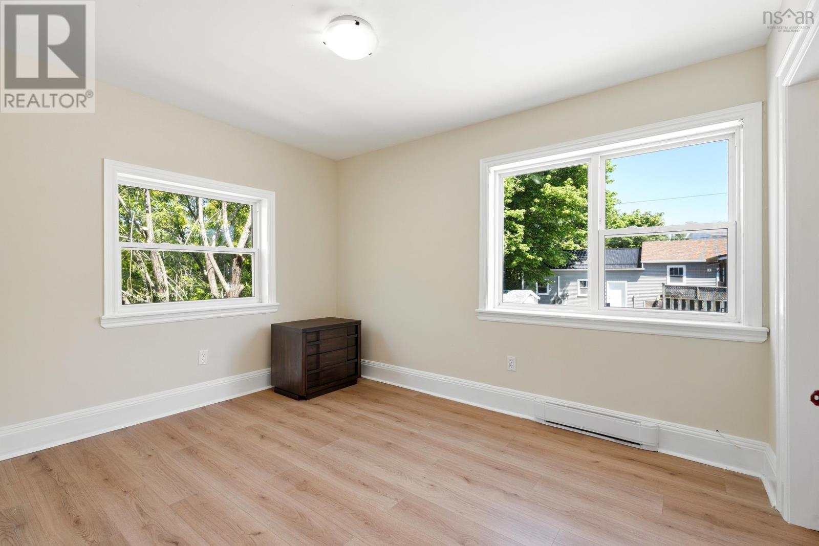 127 Crescent Drive - 27