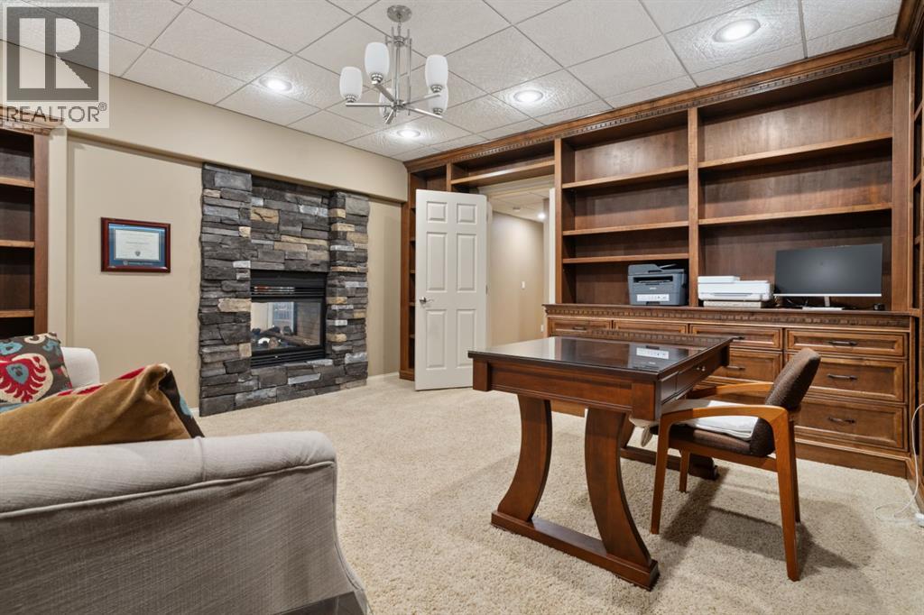 3804 69A Street Close - 31