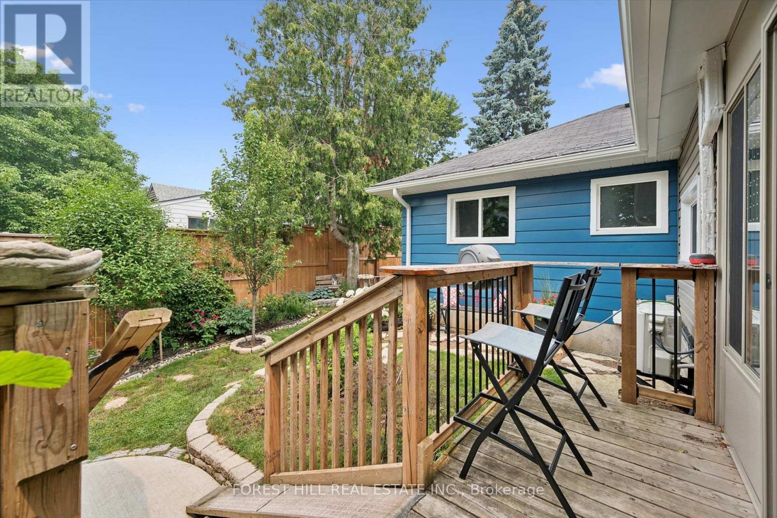 22 SLEEMAN AVENUE - 27