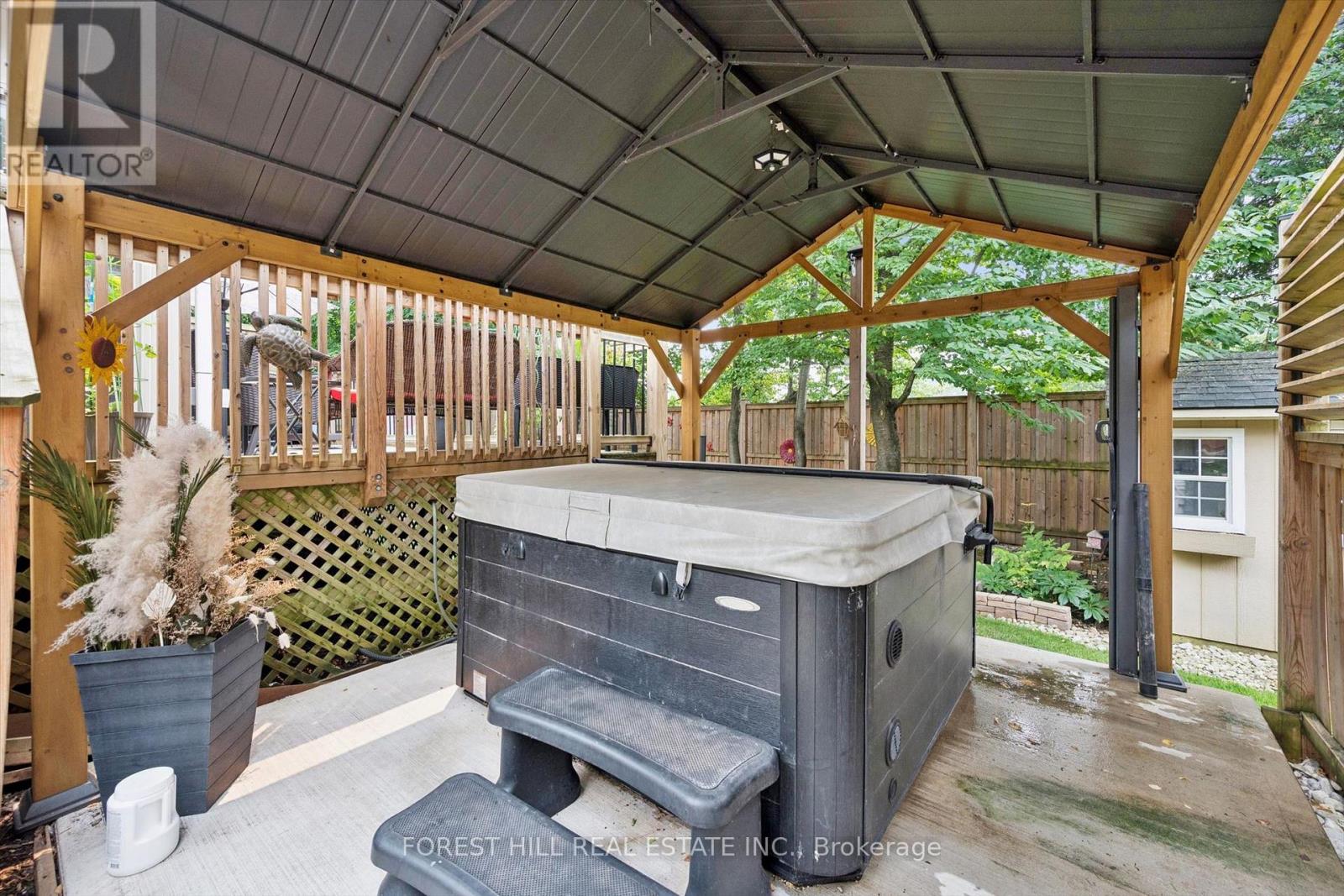 22 SLEEMAN AVENUE - 30