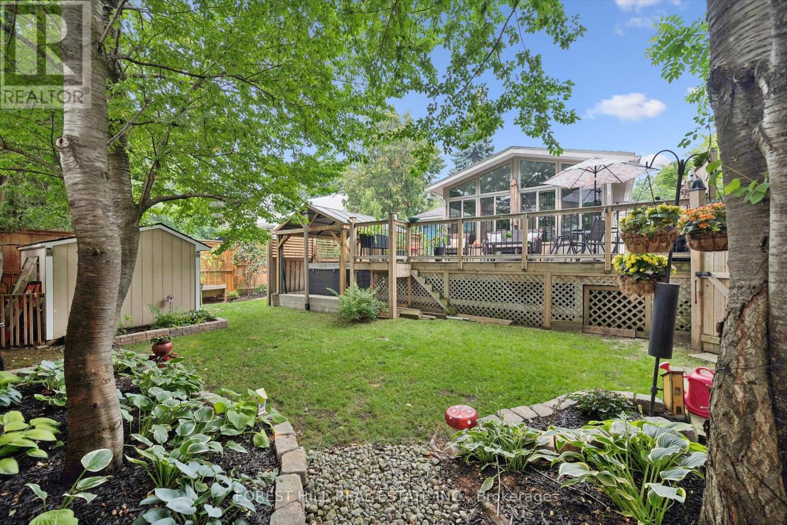 22 SLEEMAN AVENUE - 34