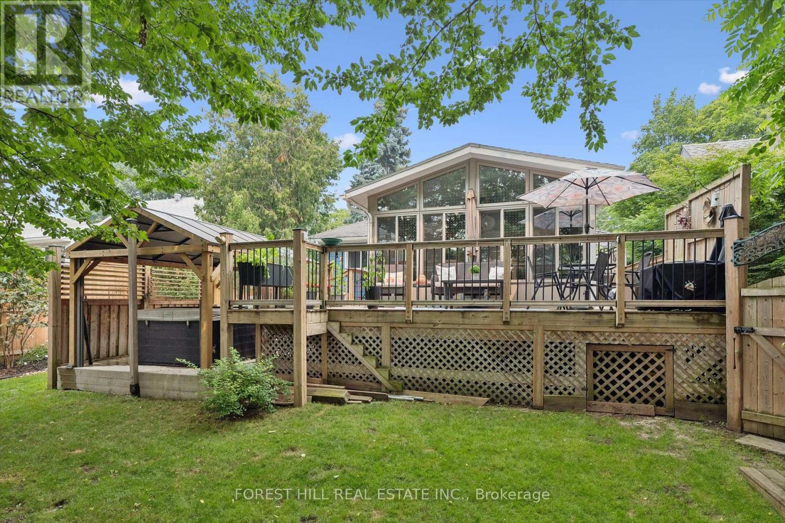 22 SLEEMAN AVENUE - 37