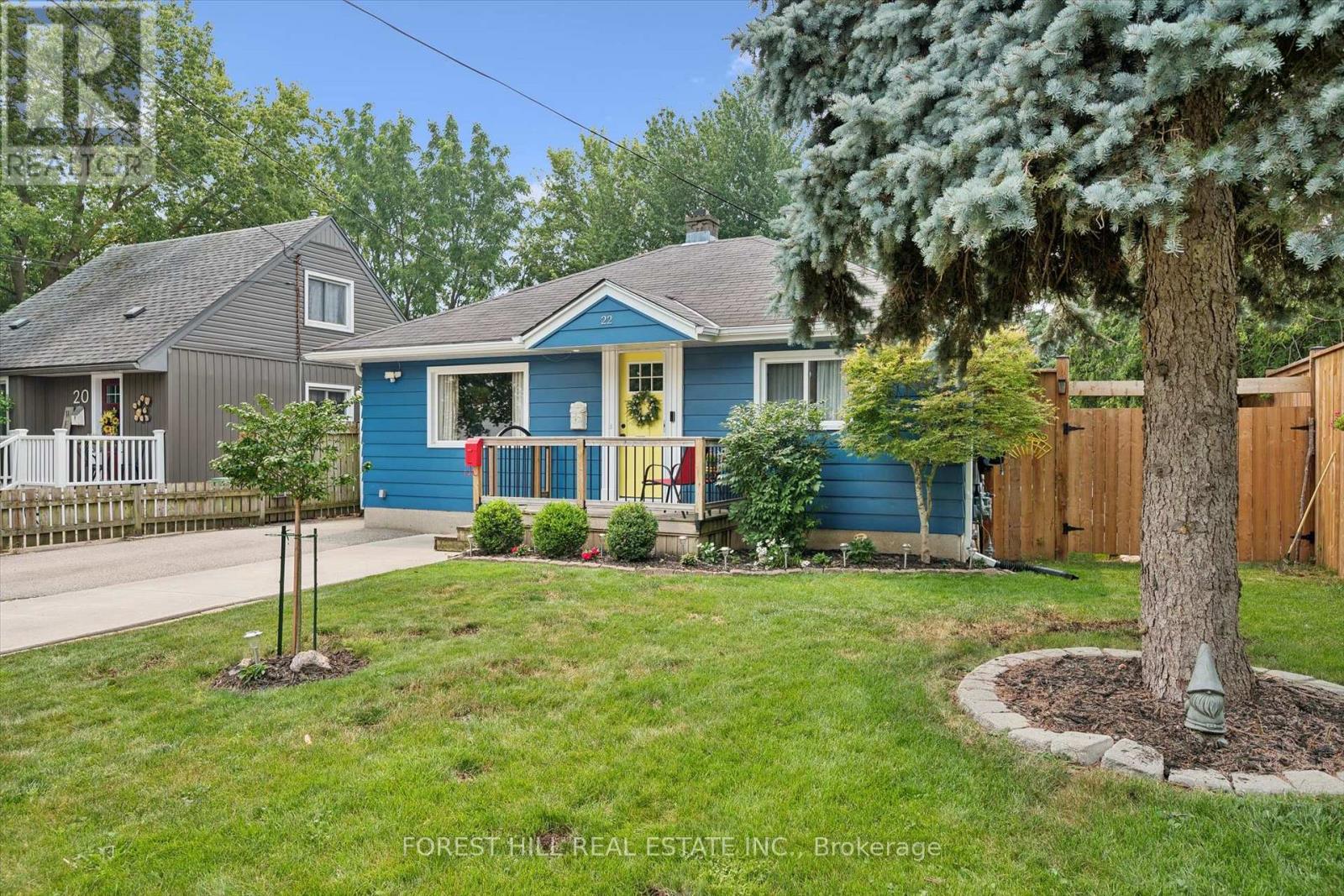 22 SLEEMAN AVENUE - 4