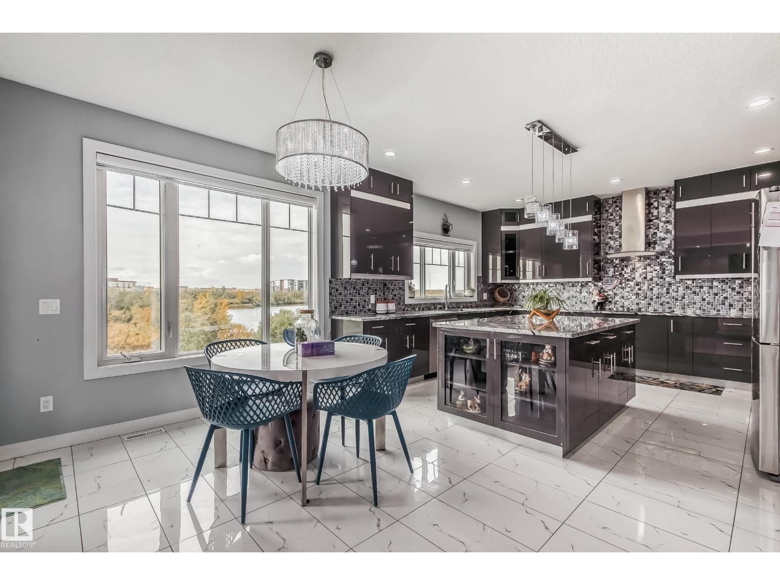 4104 8 ST NW - 11