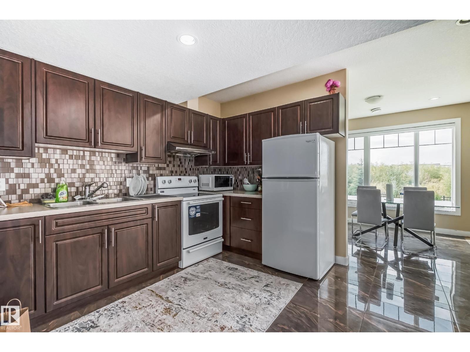4104 8 ST NW - 42