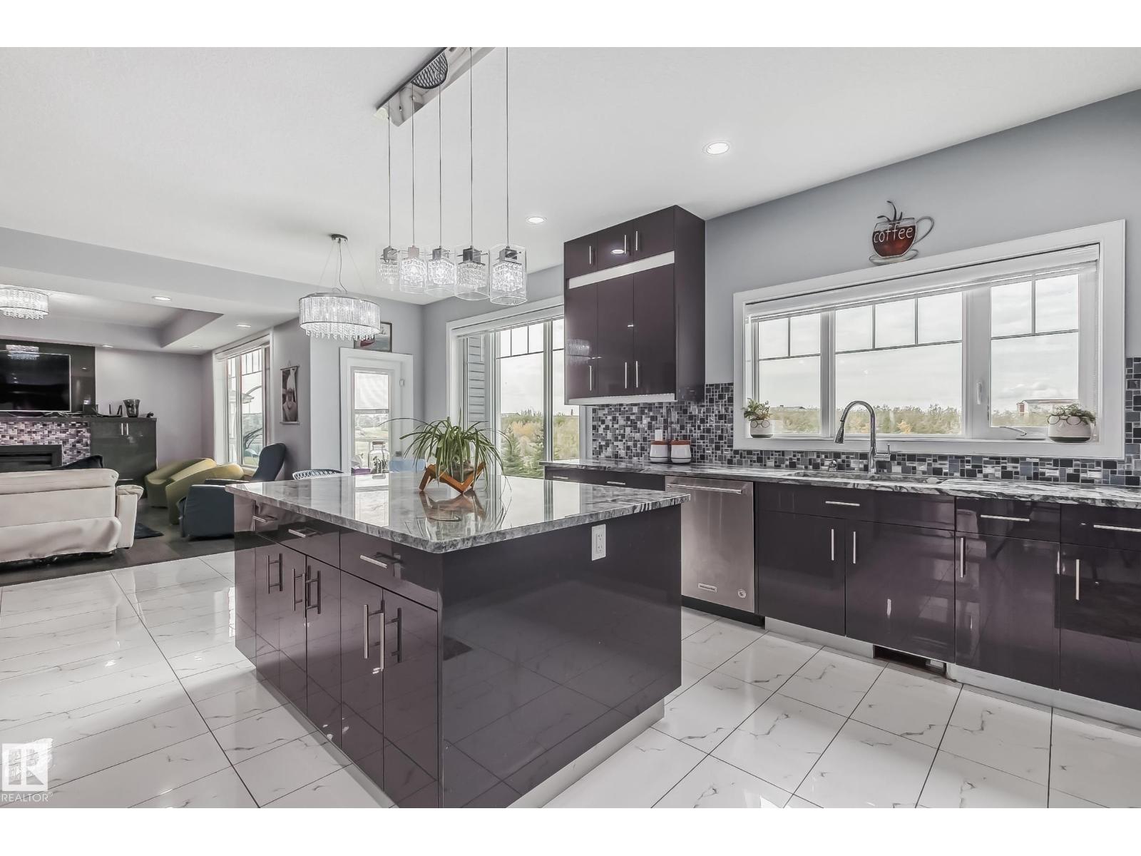 4104 8 ST NW - 8