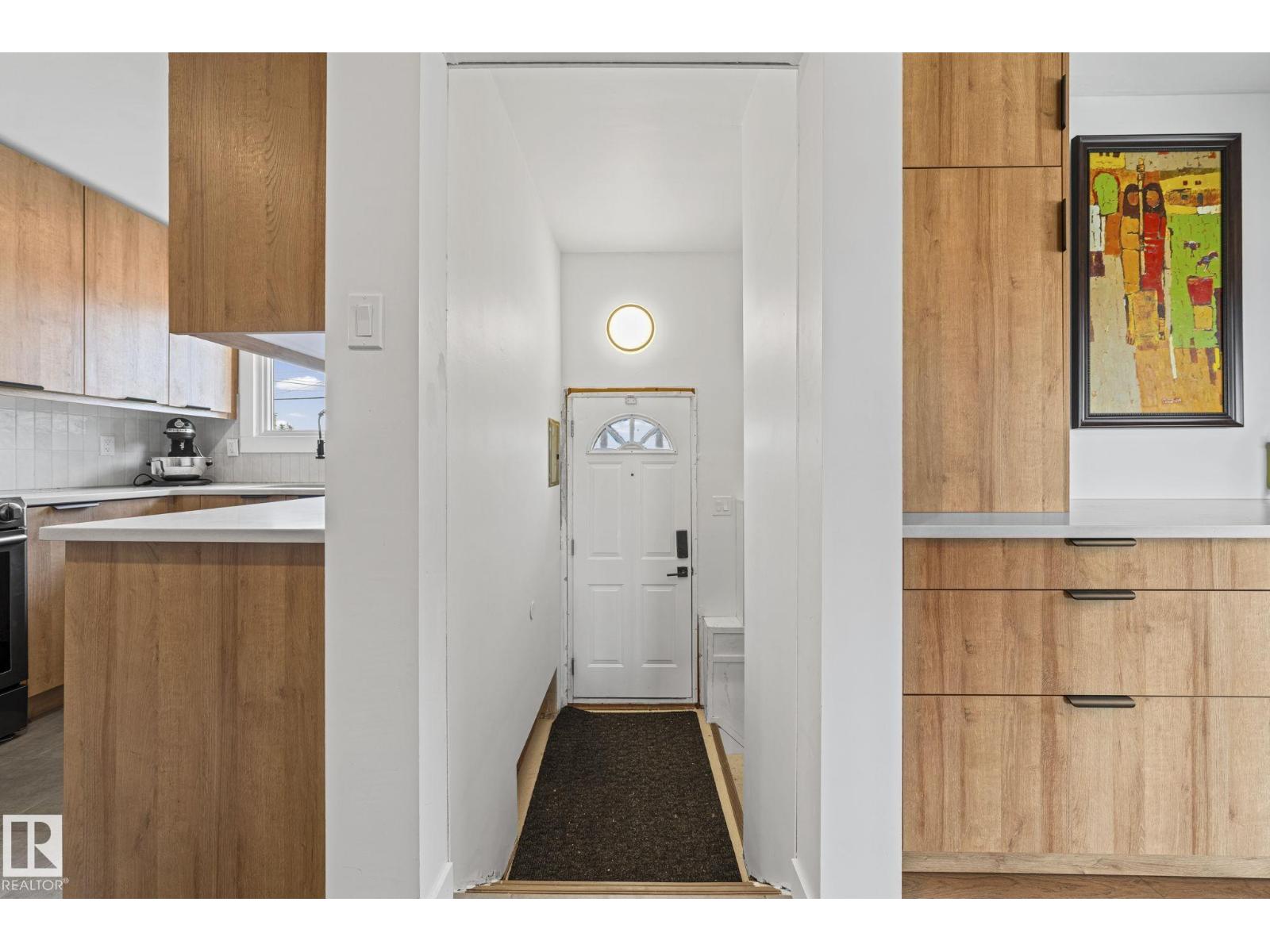 5707 95 AV NW - 18
