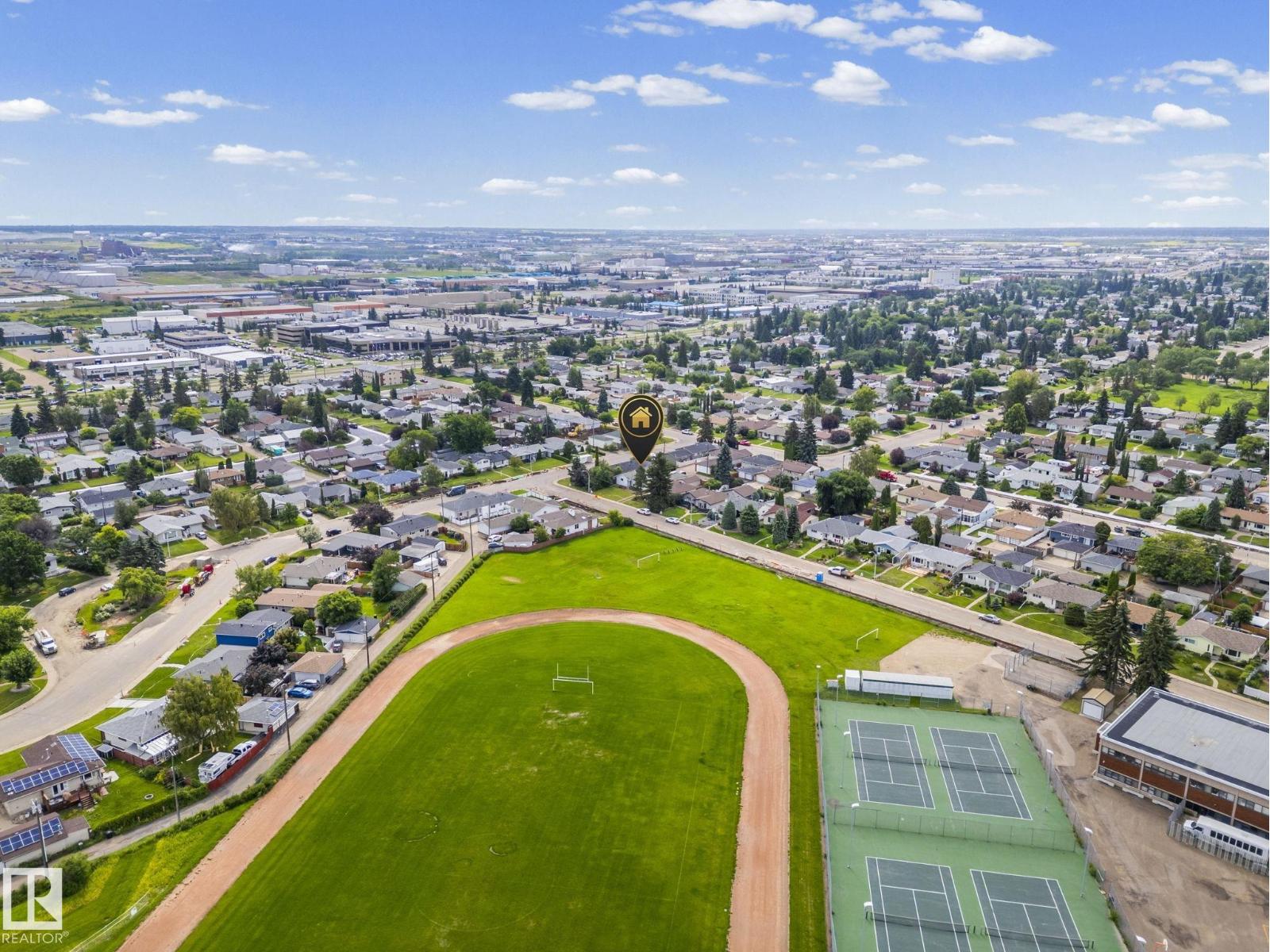 5707 95 AV NW - 40
