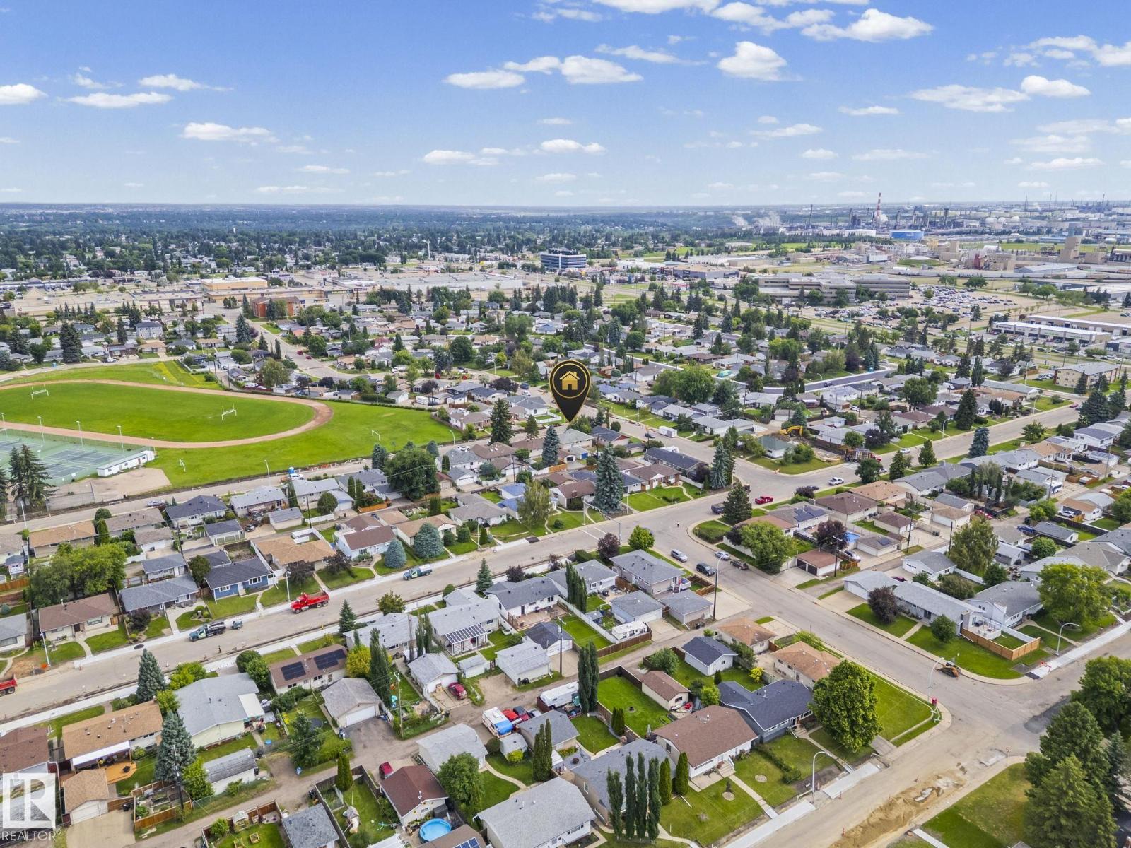 5707 95 AV NW - 43