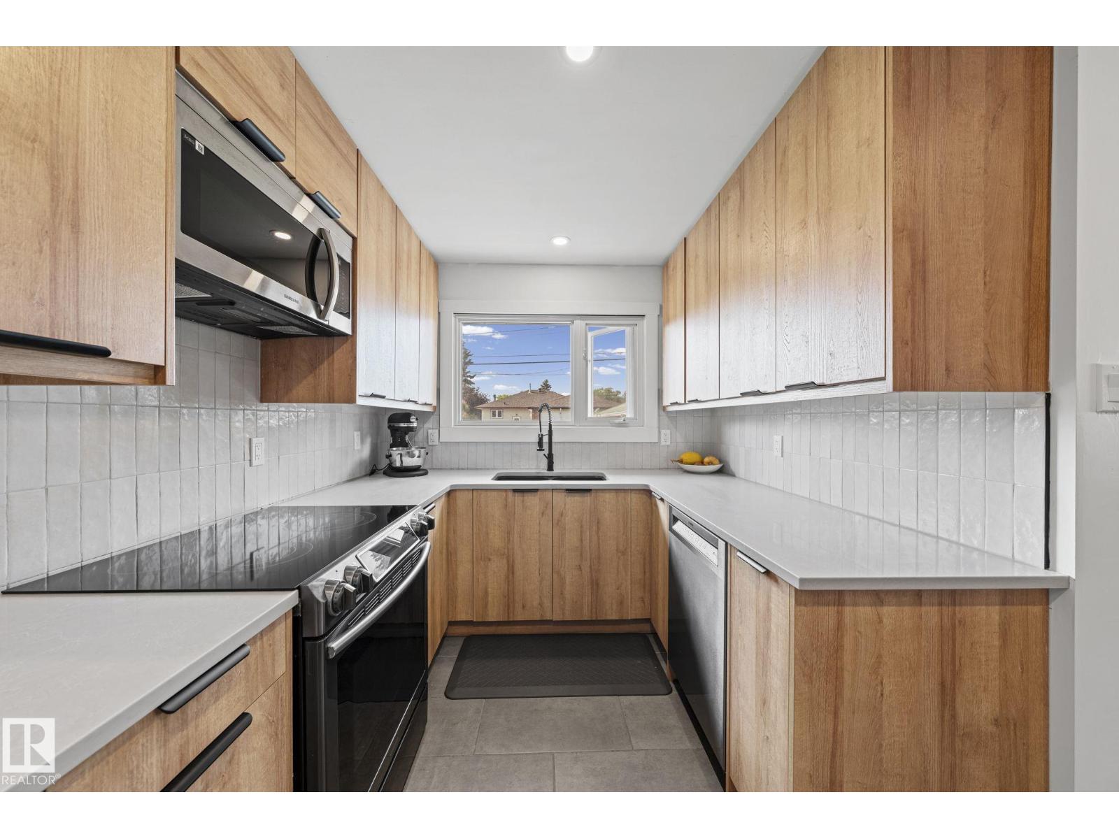 5707 95 AV NW - 4