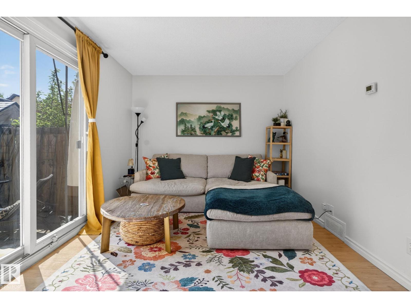 132 WOODSTOCK NW - 13