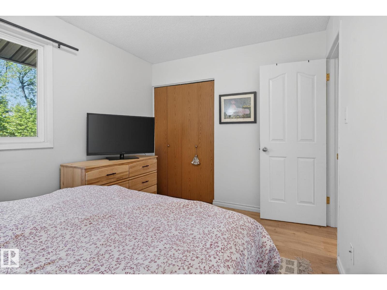 132 WOODSTOCK NW - 21
