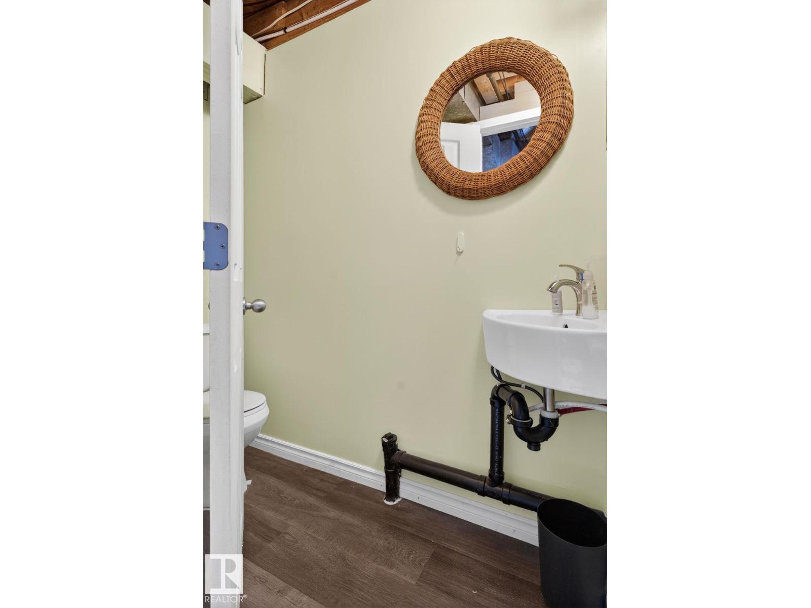 132 WOODSTOCK NW - 29