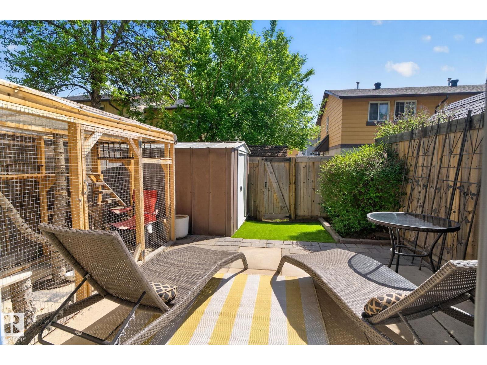 132 WOODSTOCK NW - 34